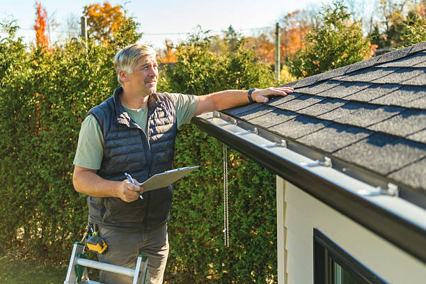Professional Roof Inspection technician working in Peru, IL